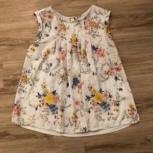 Flowy floral blouse